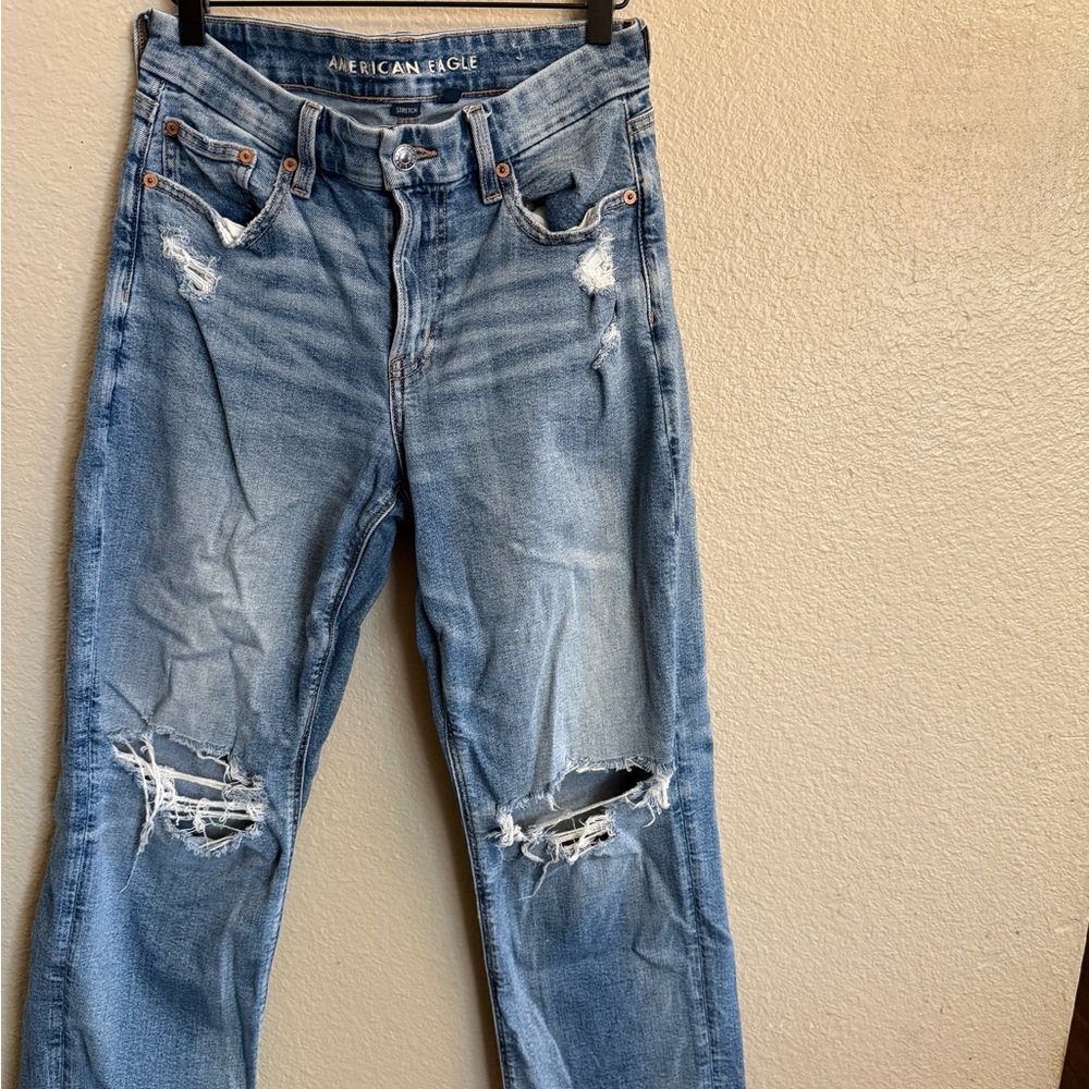American Eagle Outfitters Women's Distressed Curve Straight Jeans